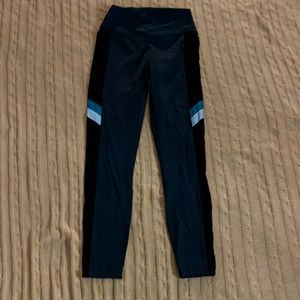 PINK leggings with side pockets size XS.